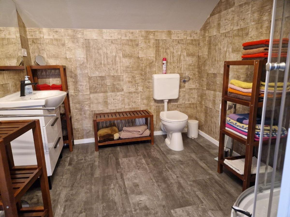 Appartement Andrea Galambok Eksteriør billede